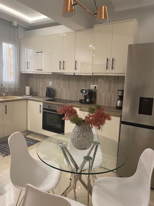 Apartment By The Castle Giannina Esterno foto